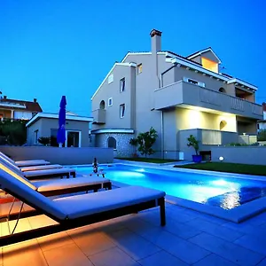 Lotos , Zadar Kroatien